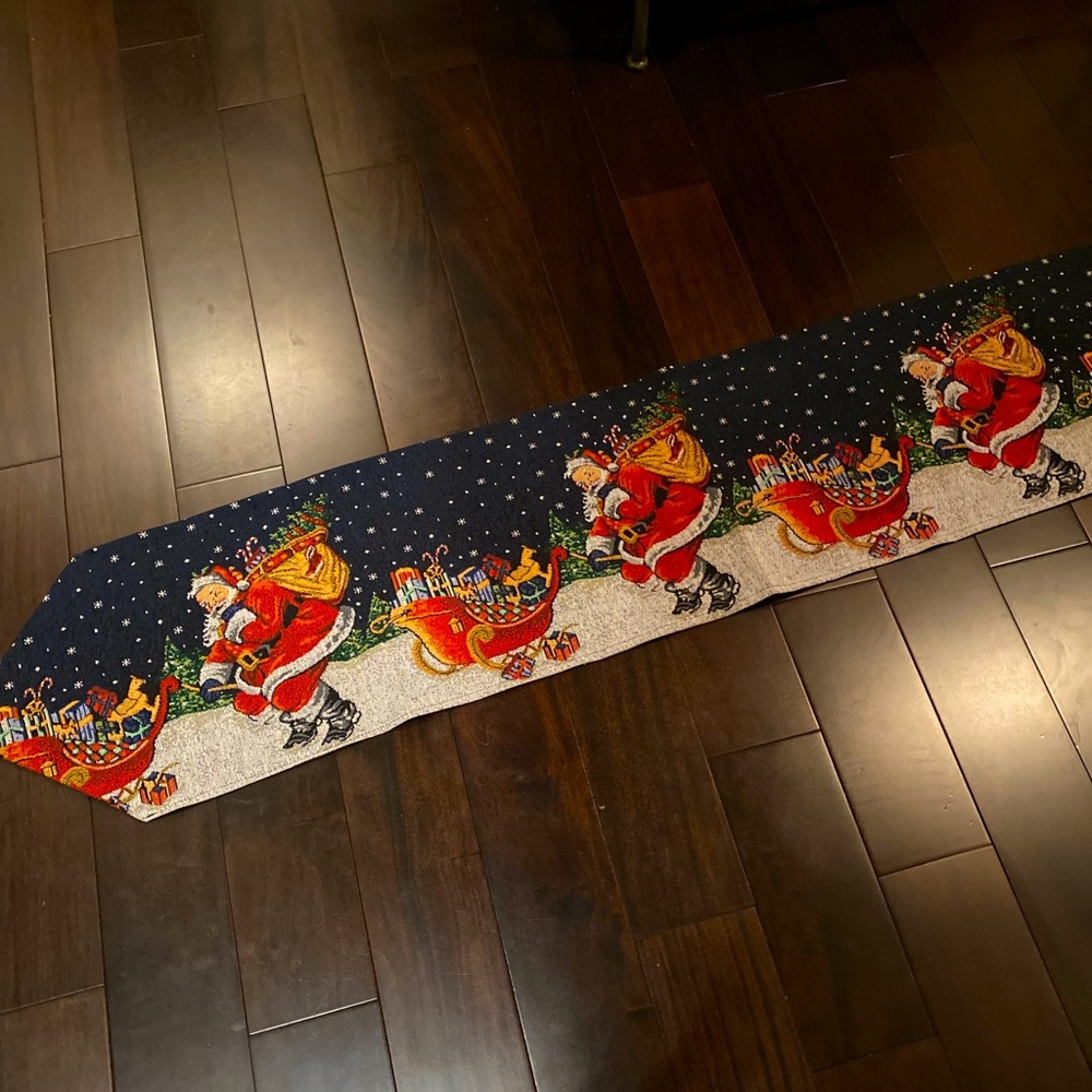 Santa Claus Table Runner